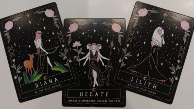 Shadow & Phoenyx: Readings & Witchcraft